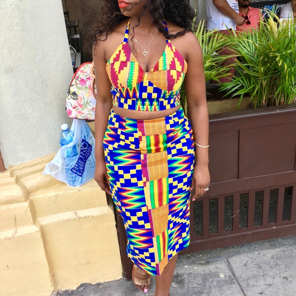 ๐ฌ๐ญKente Halter (TOP ONLY) ๐ฌ๐ญ - Picture 4 of 8